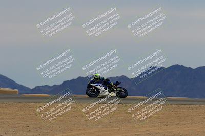 media/Jan-15-2022-CVMA (Sat) [[711e484971]]/Race 11 Amateur Supersport Middleweight/